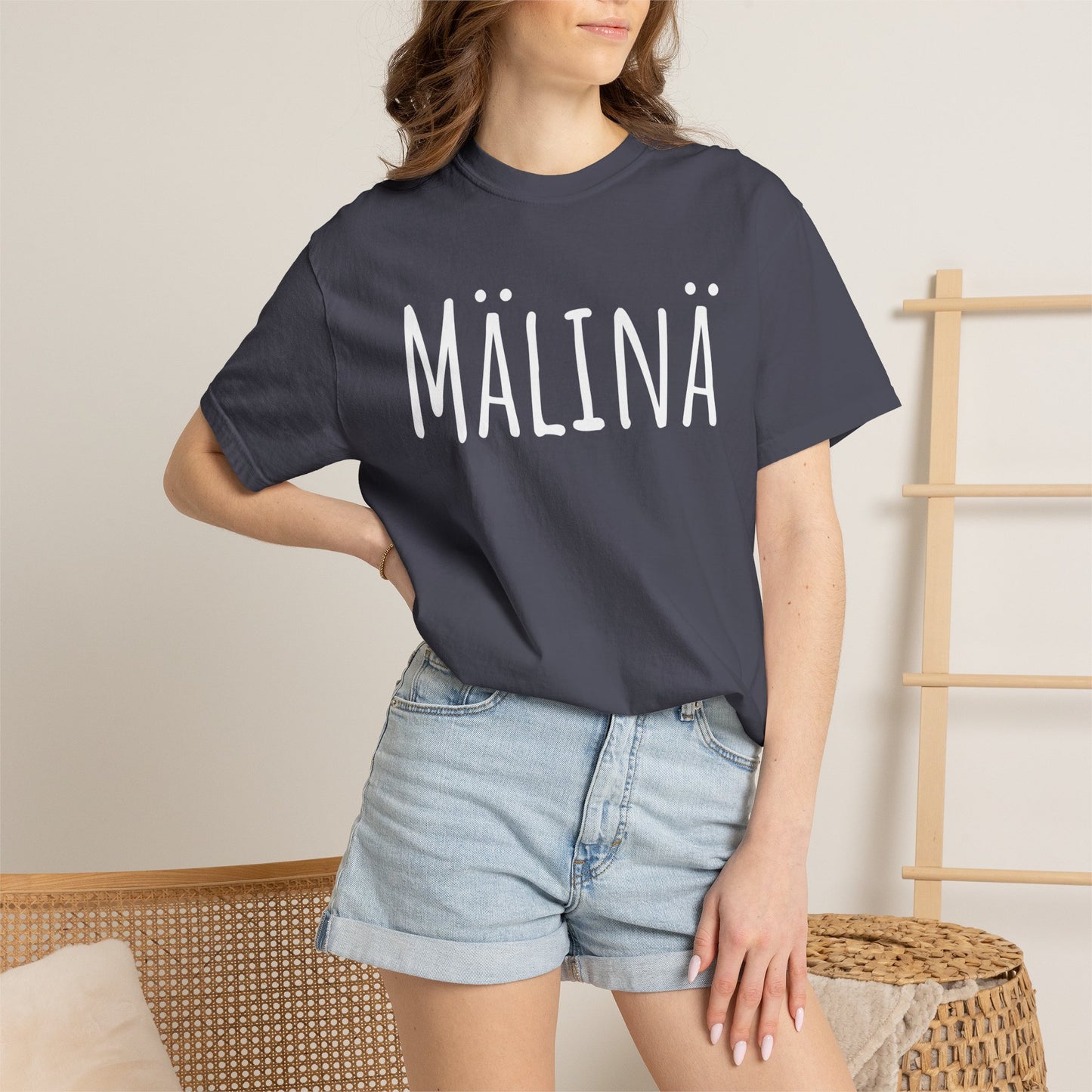 Mälinä T-Shirt (White Text)