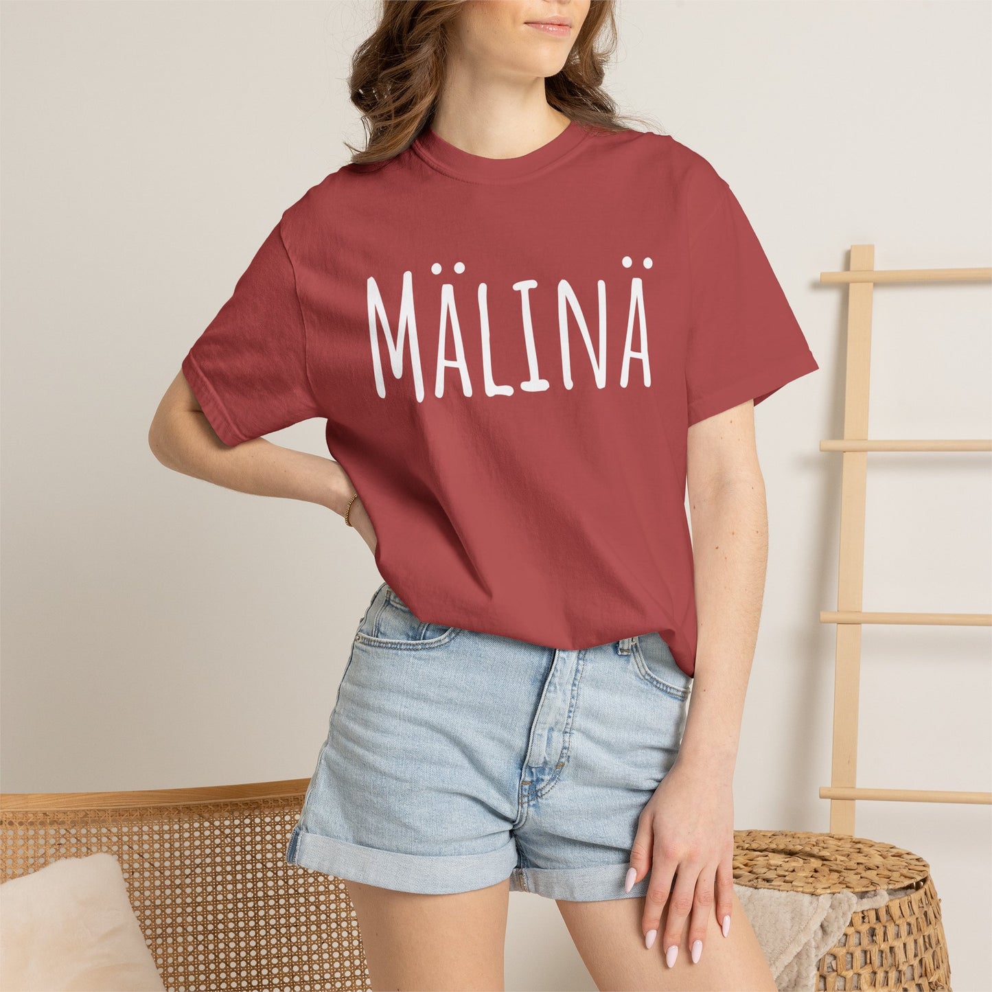 Mälinä T-Shirt (White Text)